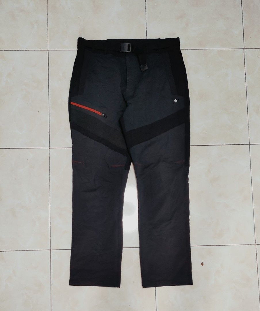 Columbia Trekpants (Category: Activewear) located in Cebu City. Submitted by quiara2015 (Listing ID 1468984173, Image 1). Description: Legit / Orig Columbia Trekpants Size 32 x 38.5 Quick dry / stretch Zipped pockets with belt Excellent condition 850 php Dm.