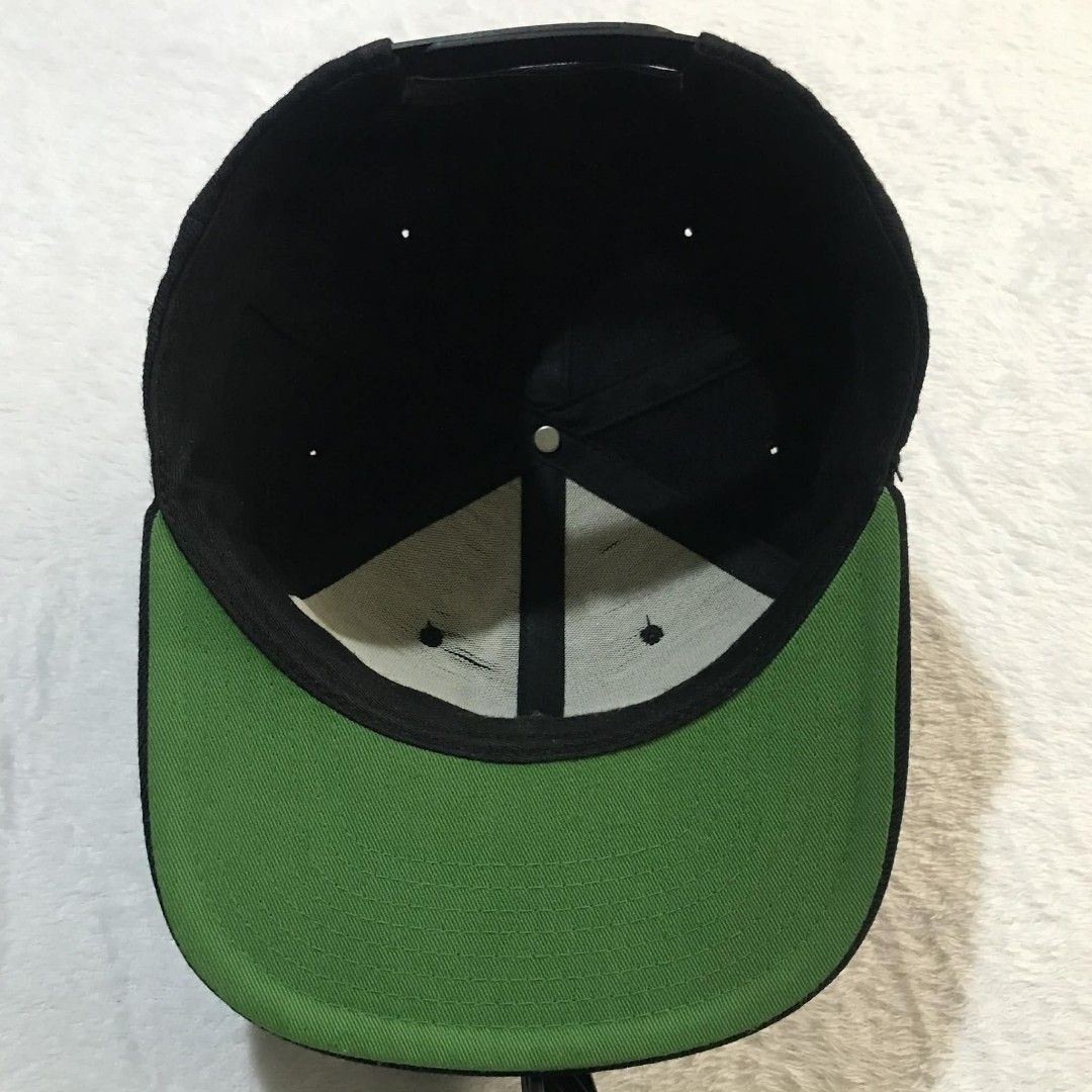 COMME DES FUCKDOWN SNAPBACK (Category: Activewear) located in Cebu City. Submitted by kevinthrift (Listing ID 1468963145, Image 3). Description: COMME des FUCKDOWN* Asnew Condition Issue snapbroke Need wash.