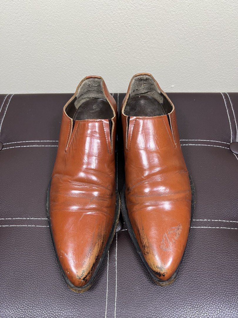 Comme des Garcons Brown Loafers (Category: Casual Shoes) located in Cabanatuan. Submitted by cabsygoods (Listing ID 1469093441, Image 2). Description: Comme des Garcons Brown Loafers Authentic Size 22 1/2 JP Good condition Issue sign of usage Wearable Dm to purchase! 📩.