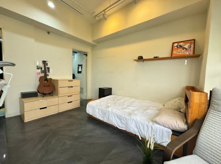 (Category: ) located in . Submitted by domusio (Listing ID 1468956905, Image 1). Description: .