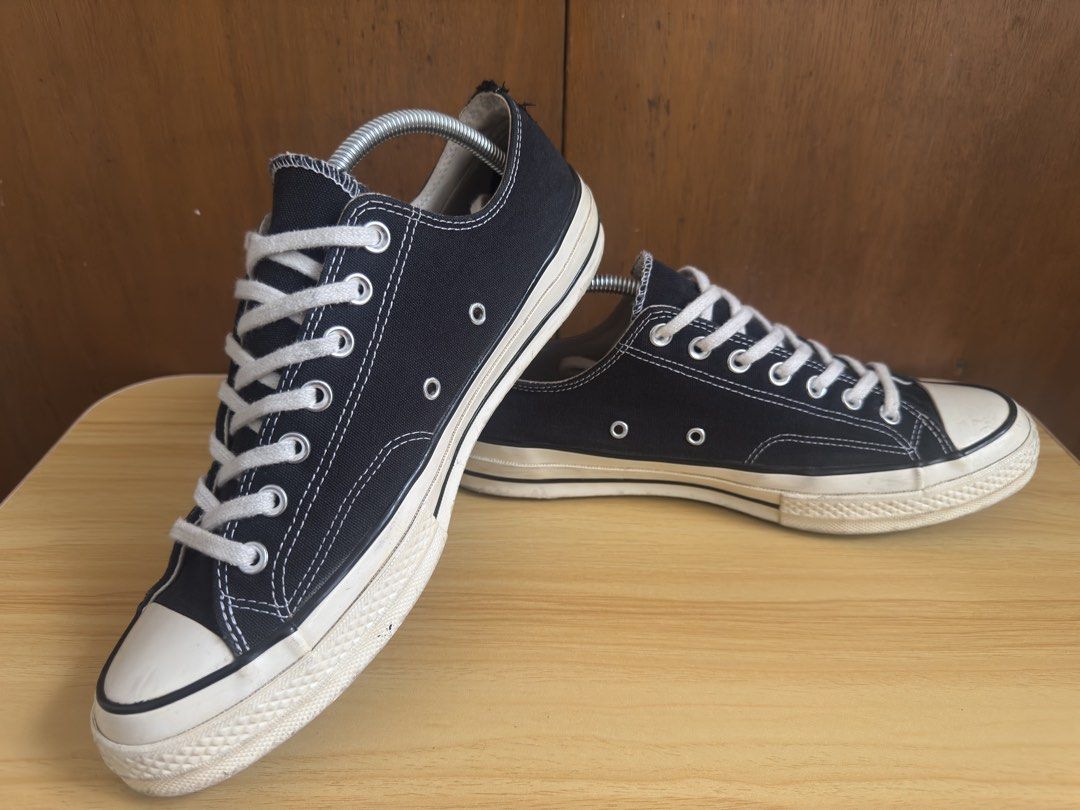 Converse 70's (Category: Sneakers) located in Daraga. Submitted by cariboy_1125 (Listing ID 1468955419, Image 3). Description: 10.5 mens 44.5 Eur 28.5 cm Issue: slight dragging.