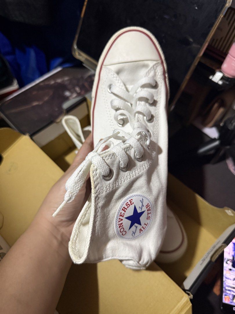 Converse All Star Hi Optic White (Category: Sneakers) located in Manila. Submitted by _ravenqueen (Listing ID 1469099125, Image 3). Description: Used only once Size 9.5 womens No Issues 100% Original .
