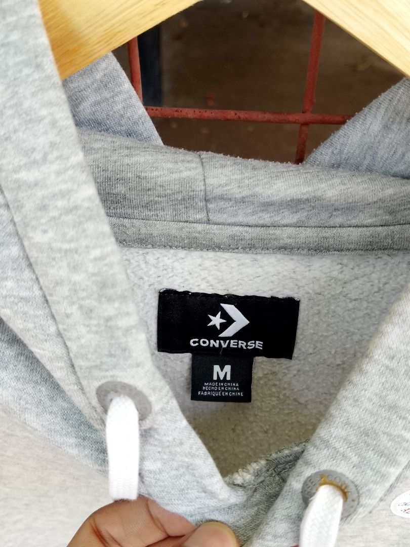 Converse pullover hoodie (Category: Coats, Jackets and Outerwear) located in Manila. Submitted by adinsthrift (Listing ID 1468996318, Image 3). Description: Converse pullover hoodie SIZE- M L-23 W-20 10/10 CONDI 10/10 COLOR RATE NO ISSUE! -HEAVY.