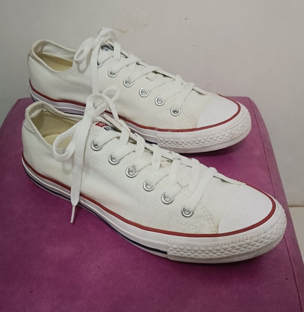 Converse Sneakers (Category: Sneakers) located in Davao. Submitted by naxarugal (Listing ID 1468935244, Image 2). Description: ujay source no issue size M 7.5 / W9.5 EU 41.
