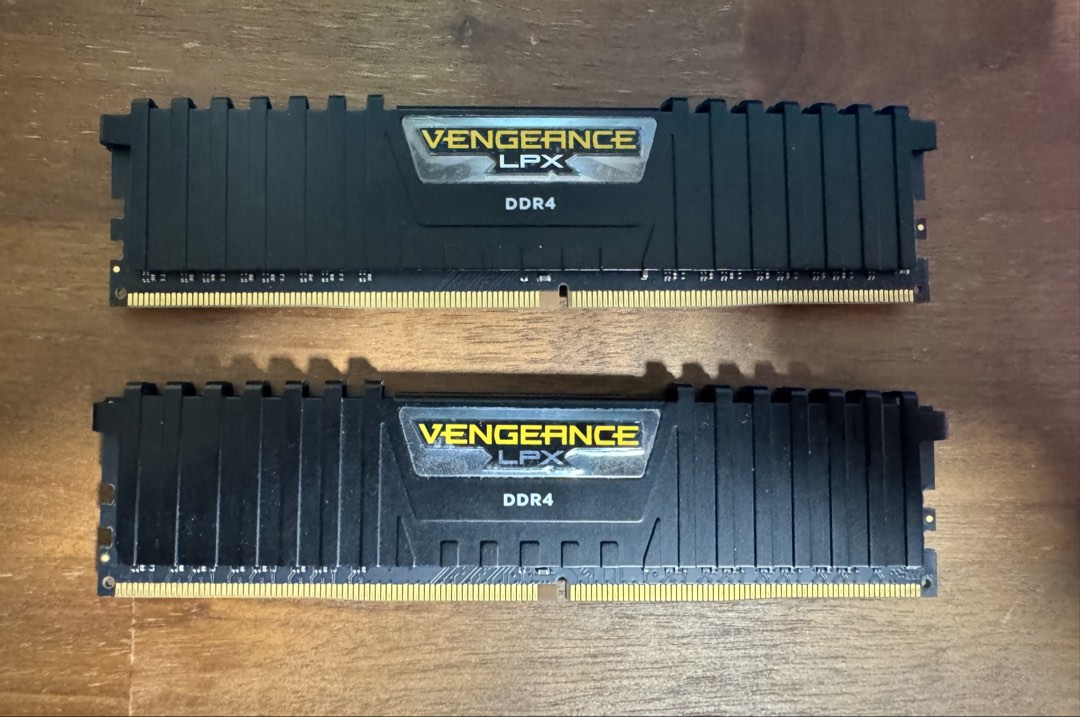 Corsair Vengeance LPX 8GB (2x4GB) DDR4 2400MHz, Computers & Tech