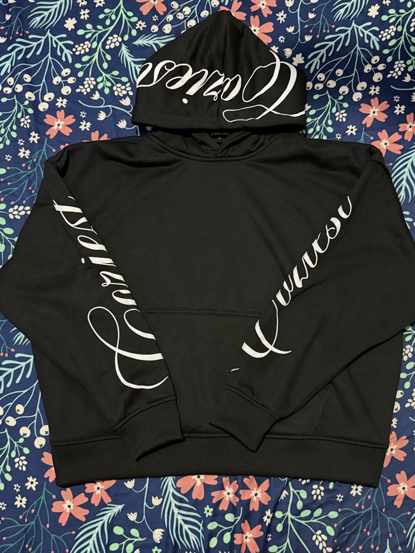 Coziest “Script” Hoodie Black (Category: Hoodies) located in Taguig. Submitted by santopapi222 (Listing ID 1469034883, Image 2). Description: Coziest “Script” Hoodie Black • ₱1,999.00 • size xl • brand new with tag taguig area shipping at buyer's expense.