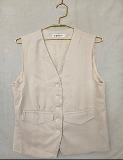 (Category: ) located in . Submitted by _pcloset (Listing ID 1469005356, Image 1). Description: .