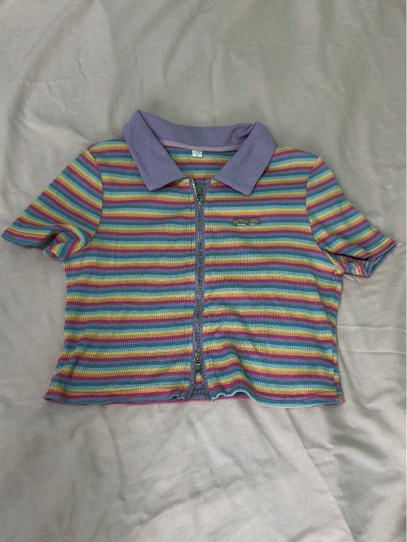 Crop top (Category: Blouses) located in Quezon City. Submitted by pinkpreloved08 (Listing ID 1468938105, Image 2). Description: Bundle.