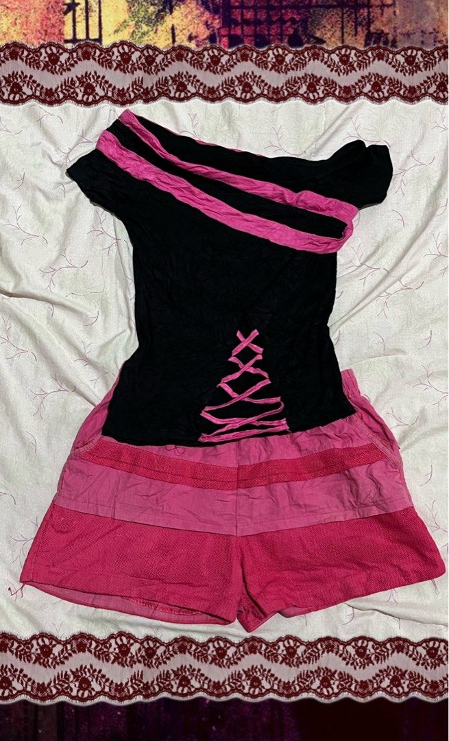 cute set (Category: Blouses) located in Hermosa. Submitted by kennyneverdies (Listing ID 1468992414, Image 1). Description: 𑣲Off-the-shoulder pink sash neckline hot-pink lace-up with vibrant pink layered fishnet short SET 𐙚 Top: xs-s | Length:20inch Width:23-25inch 𐙚 Short: s-m | Length:13inch Waist:26inch stretchy 🚚 𝐂𝐨𝐮𝐫𝐢𝐞𝐫: J&T 🫧 𝐌𝐎𝐏: PF • G-cash 📍 𝐋𝐨𝐜𝐚𝐭𝐢𝐨𝐧: Bataan 🎀 𝒫𝓇𝑒𝓁𝑜𝓋𝑒𝒹 𝒾𝓉𝑒𝓂 — 𝓅𝓁𝑒𝒶𝓈𝑒 𝓂𝒶𝓃𝒶𝑔𝑒