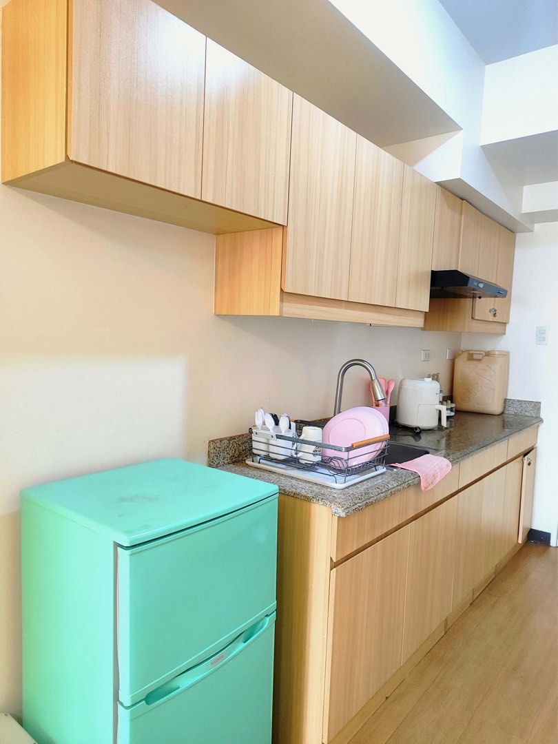 Daewoo Pastel Mint Two-Door Mini Refrigerator (Category: Refrigerators and Freezers) located in Manila. Submitted by imsoll (Listing ID 1468963771, Image 2). Description: - Brand: Daewoo mini fridge - Color: Aesthetic mint green - Design: Two-door setup (freezer on top, fridge below) - Inclusions: Comes with an ice cube tray - Best for: Small kitchens, dorm rooms, or offices - Condition: Works perfectly, ready for pickup.