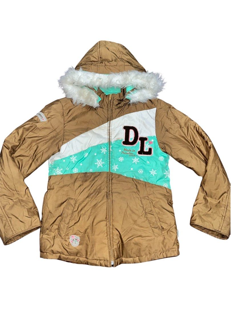 Daisy Lover Fur Puffer Jacket (Category: Coats, Jackets and Outerwear) located in Baguio. Submitted by thrifty_henry (Listing ID 1469038837, Image 1). Description: With stain but washable naman.