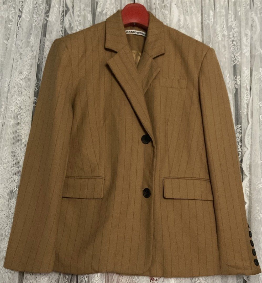 DAMOWANG Brown Pinstripe Wool Padded Blazer (Category: Coats, Jackets and Outerwear) located in Caloocan City. Submitted by declutteringph. (Listing ID 1468969912, Image 2). Description: Size S on the tag! Dimensions: (inches) Shoulder width: 16” Bust width: 21” Body Length: 26.5” Sleeves Length: 24” .