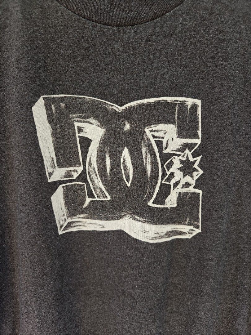 DC (Category: Tshirts & Polo Shirts ) located in Alaminos. Submitted by epargne (Listing ID 1468958528, Image 3). Description: ◾Size : Medium ◾Dimes : Length" 28, Width" 20 ◾LIKENEW CONDITION! ◾WASHED W/ FABCON AND READY TO WEAR 🛒Price : + Shipping fee.