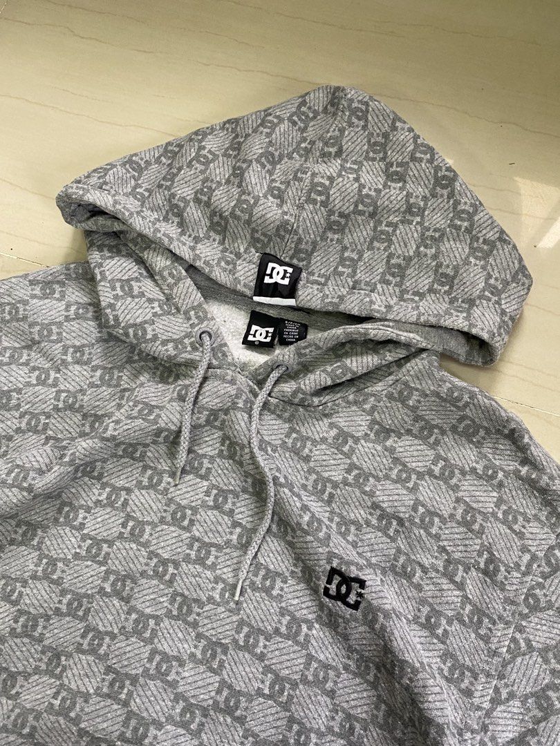 DC HOODIE ♻️ (Category: Hoodies) located in San Miguel. Submitted by jackcurateddept (Listing ID 1469027313, Image 3). Description: 22x28 no issue +add shipping.