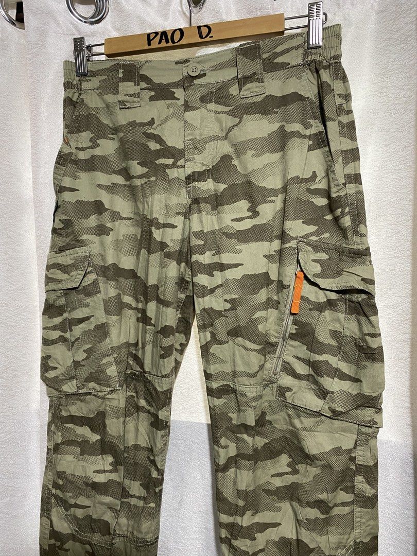 Decathlon Camo Cargo Pants (Category: Jeans) located in Davao. Submitted by VapenDrip (Listing ID 1469062839, Image 3). Description: Decathlon Camo Cargo Pants Waist 29-30 Length 40.5 Thigh 12 Hem 7.5 As new condition 680+ sf.