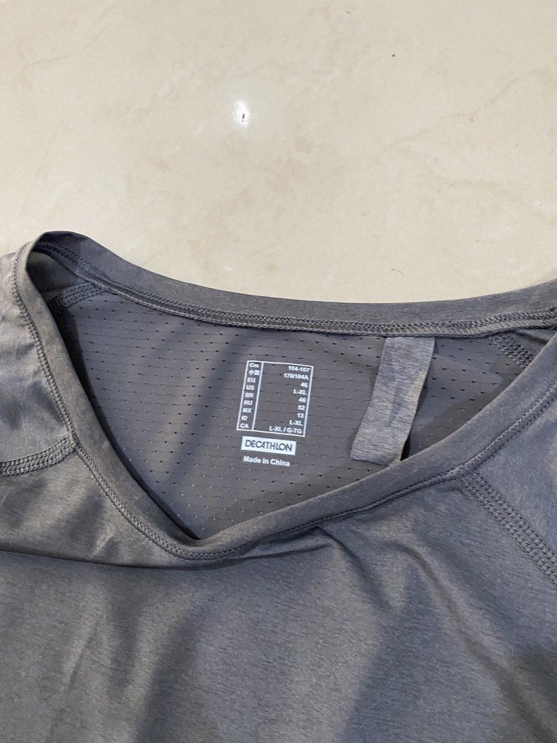 DECATHLON KIPRUN RUNNING WOMENS TEE (Category: Activewear) located in Talisay. Submitted by hustlethrift_2600 (Listing ID 1468932370, Image 3). Description: DECATHLON KIPRUN RUNNING WOMENS TEE L ON TAG BEST FIT L-XL 20-21 W 24 L EXCELLENT CONDITION 9.9/10 COLOR RATE LIGHTWEIGHT QUICKDRY BREATHABLE NO ISSUE - 449 🏷️.