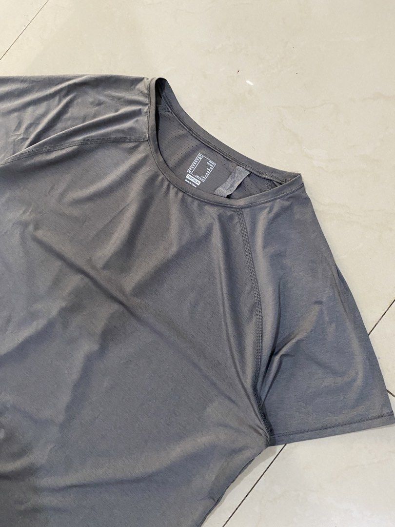 DECATHLON KIPRUN RUNNING WOMENS TEE (Category: Activewear) located in Talisay. Submitted by hustlethrift_2600 (Listing ID 1468932370, Image 2). Description: DECATHLON KIPRUN RUNNING WOMENS TEE L ON TAG BEST FIT L-XL 20-21 W 24 L EXCELLENT CONDITION 9.9/10 COLOR RATE LIGHTWEIGHT QUICKDRY BREATHABLE NO ISSUE - 449 🏷️.