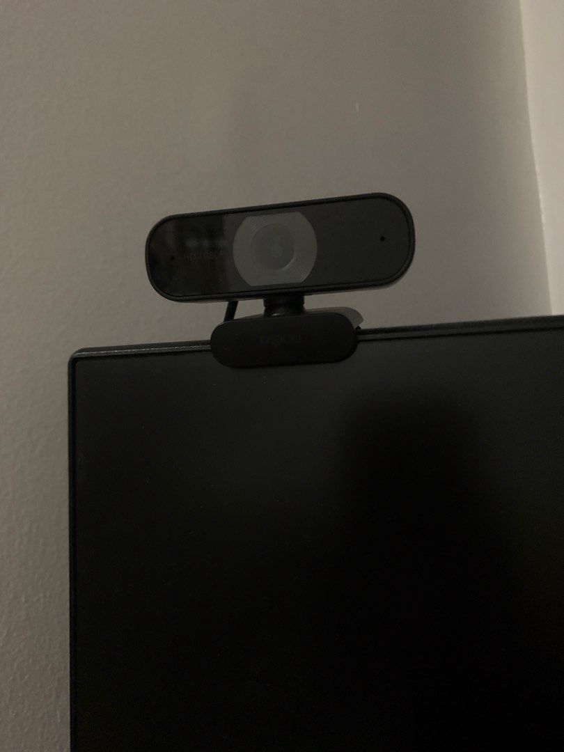 [DECLUTTER] WEBCAM Rapoo Camera with Mic C260 1080P (Category: Webcams) located in Quezon City. Submitted by debora.dora (Listing ID 1469098644, Image 1). Description: - HD 1080P resolution - Built-in microphone - clip on for monitor - plug and play - no box - minor dirt and scratches - RFS: need funds and decluttering.