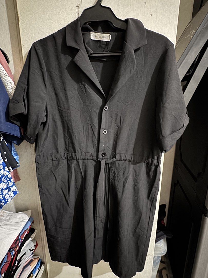 Decluttering - 4-5 items for 500 pesos only (Category: Dresses) located in Manila. Submitted by aasd328 (Listing ID 1469007705, Image 2). Description: Decluttering some of my clothes. 4 or 5 items for 500 pesos only. Any on the 60 items, please check other listings :) Can do meet up in BGC this week or via lalamove. Rfs: hindi na kasya, will buy work out clothes sa kikitain :) Thank you so much!!!.