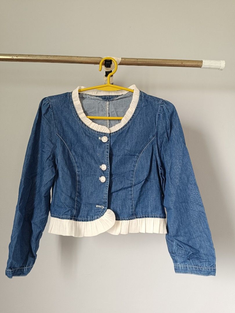 Denim Jacket / Cropped Outerwear / Top (Category: Longsleeves) located in Valenzuela. Submitted by justgorjas (Listing ID 1469079749, Image 1). Description: Size: Fits Small to Medium (Best fit for Small to Semi-Medium frame) NEGOTIABLE Missing 4th Bottom Button.