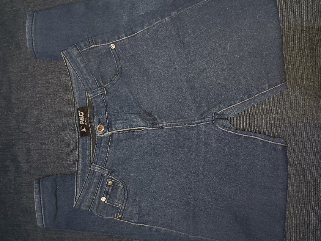 Denim jeans (Category: Jeans) located in Caloocan City. Submitted by justleanne (Listing ID 1468964145, Image 1). Description: ‎SIZE: 28 ‎LENGTH: 36 ‎USED BUT NOT ABUSE ‎RFS : NEED FUNDS.