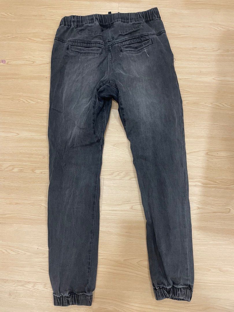 DENIM JOGGERS CRASH (Category: Jeans) located in Manila. Submitted by bedlambuzz (Listing ID 1469101689, Image 3). Description: WYSIWYG ALL JEANS ARE USED BUT FULLY WEARABLE BUTTONS AND ZIPPERS INTACT MAY HAVE SLIGHT DISCOLORATION OR SMALL FLAWS.