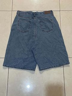 (Category: ) located in . Submitted by trip.2thrift (Listing ID 1468938511, Image 1). Description: .