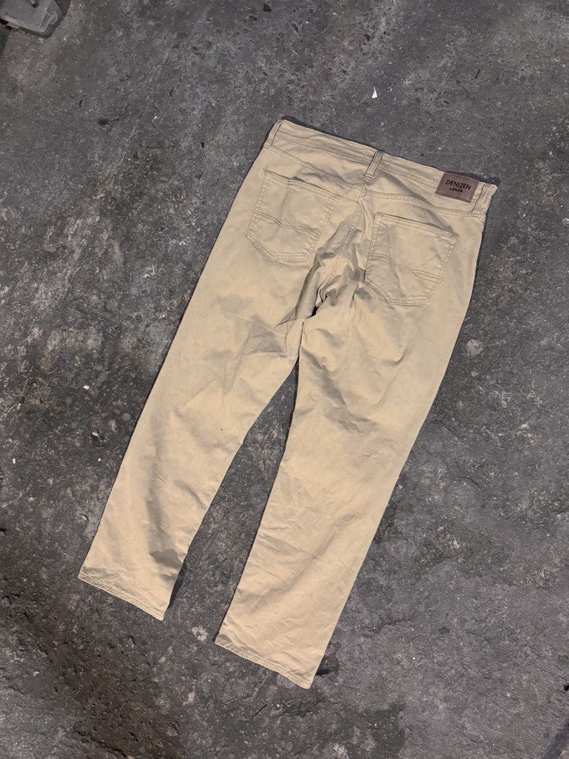 Denizen from Levi’s 231 Athletic (Category: Jeans) located in Pasig City. Submitted by dripthrift1600 (Listing ID 1469076680, Image 2). Description: - Denizen From Levi’s 231 Athletic - Excellent Condition - Issue: None - Dimes: 34x40x8.