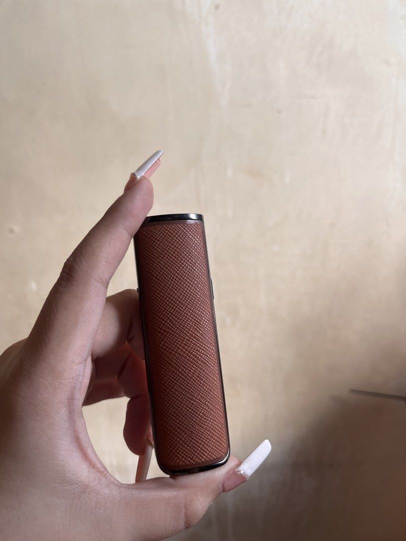 Device Max Double Flavor Vape Brown (Category: Everything Else Others) located in Marikina City. Submitted by mikaelabeltran (Listing ID 1468932238, Image 3). Description: - Device: Device Max in Brown (Clean unit, tested & working) - Features: Double flavor & double lifespan - Display: Screen lights up with cute graphics when powered on - Design: Textured body grip with a sleek top finish - Inclusion: Original box included.