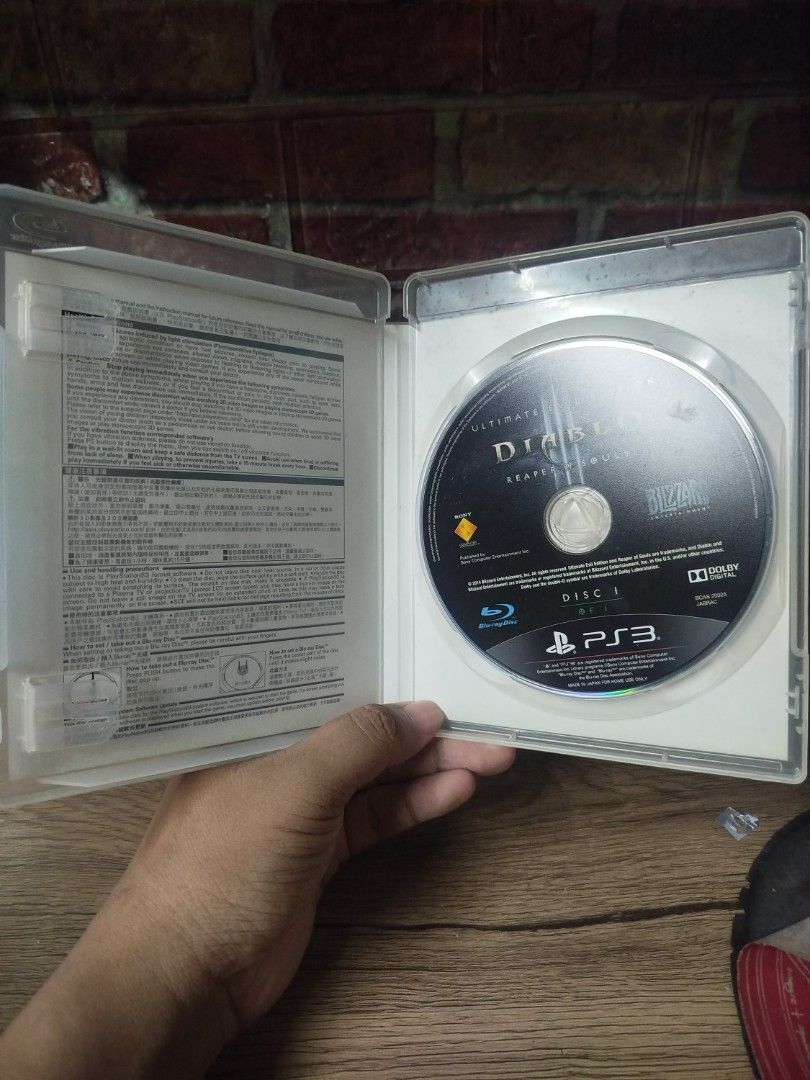 Diablo III Ultimate Evil Edition PS3 Game (Category: PlayStation) located in Binan City. Submitted by pumpkiiin02 (Listing ID 1468985466, Image 3). Description: - Title: Diablo III Ultimate Evil Edition for PlayStation 3 - Includes: Original game + Reaper of Souls expansion pack - Contents: Case, manual, and Disc 1 - Gameplay: Play solo or up to 4-player co-op - Region: Region-free English version.