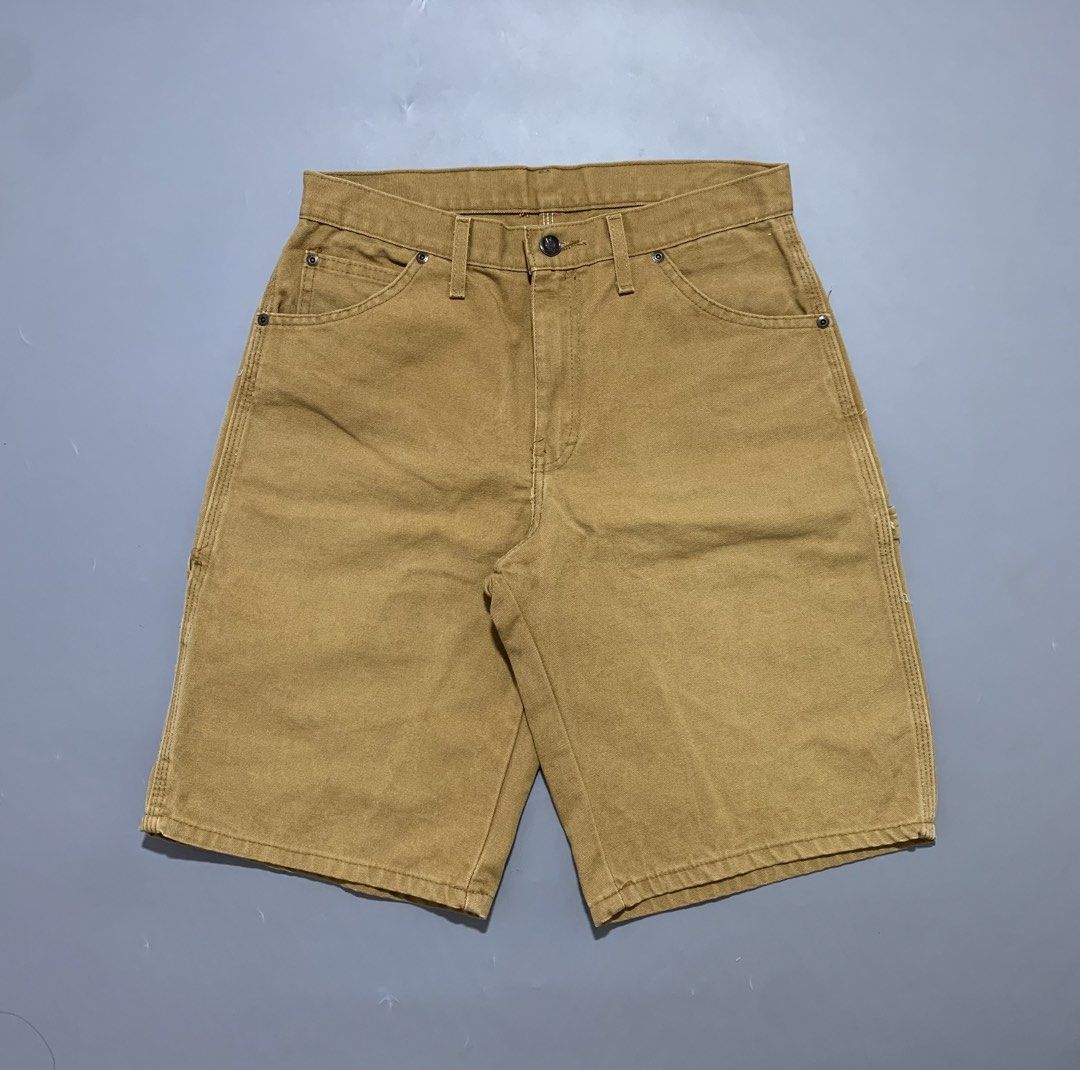 Dickies Carpenter Jorts (Category: Shorts) located in Mabalacat. Submitted by thrift_trap (Listing ID 1469092149, Image 2). Description: Waist: 30 - 31 Length: 22.5 Leg opening: 10.5 Condition: Excellent Issue (s): None Color rate: 9/10 Complete tags🏷️ Color may vary due lighting‼️.
