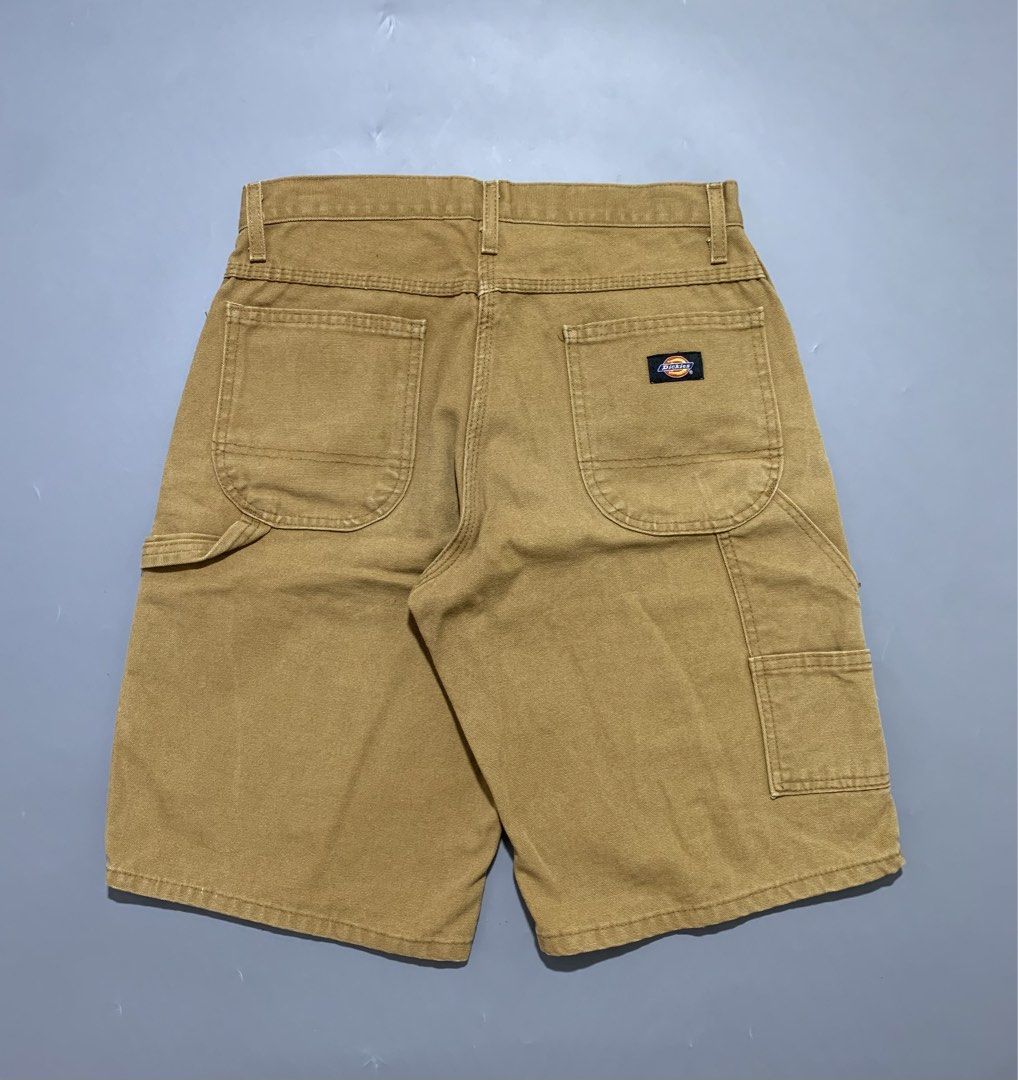 Dickies Carpenter Jorts (Category: Shorts) located in Mabalacat. Submitted by thrift_trap (Listing ID 1469092149, Image 1). Description: Waist: 30 - 31 Length: 22.5 Leg opening: 10.5 Condition: Excellent Issue (s): None Color rate: 9/10 Complete tags🏷️ Color may vary due lighting‼️.