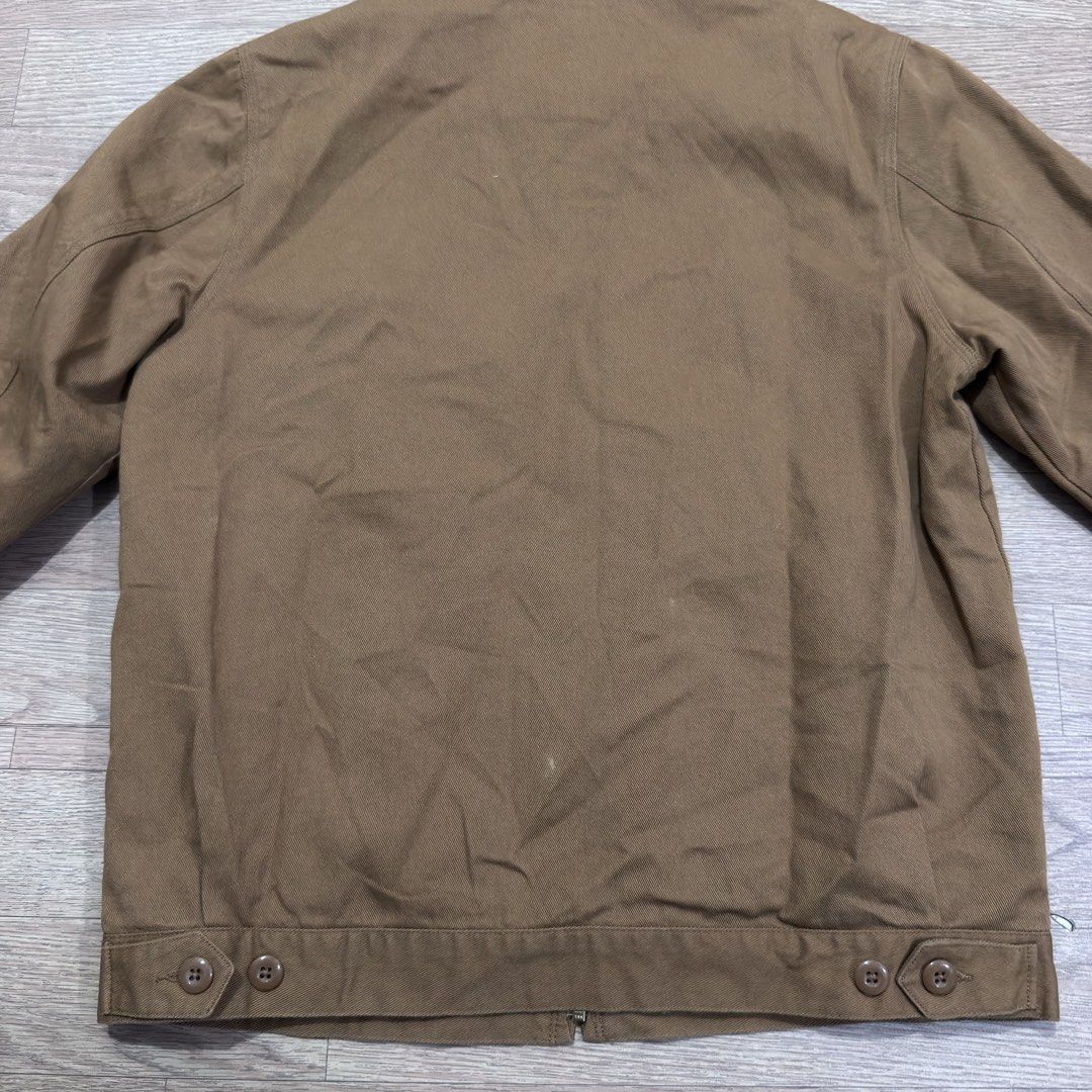 Dickies Work Jacket (Category: Coats, Jackets and Outerwear) located in Imus. Submitted by casterhitz (Listing ID 1468932668, Image 3). Description: Medium 22x27 No issue Excellent condition .
