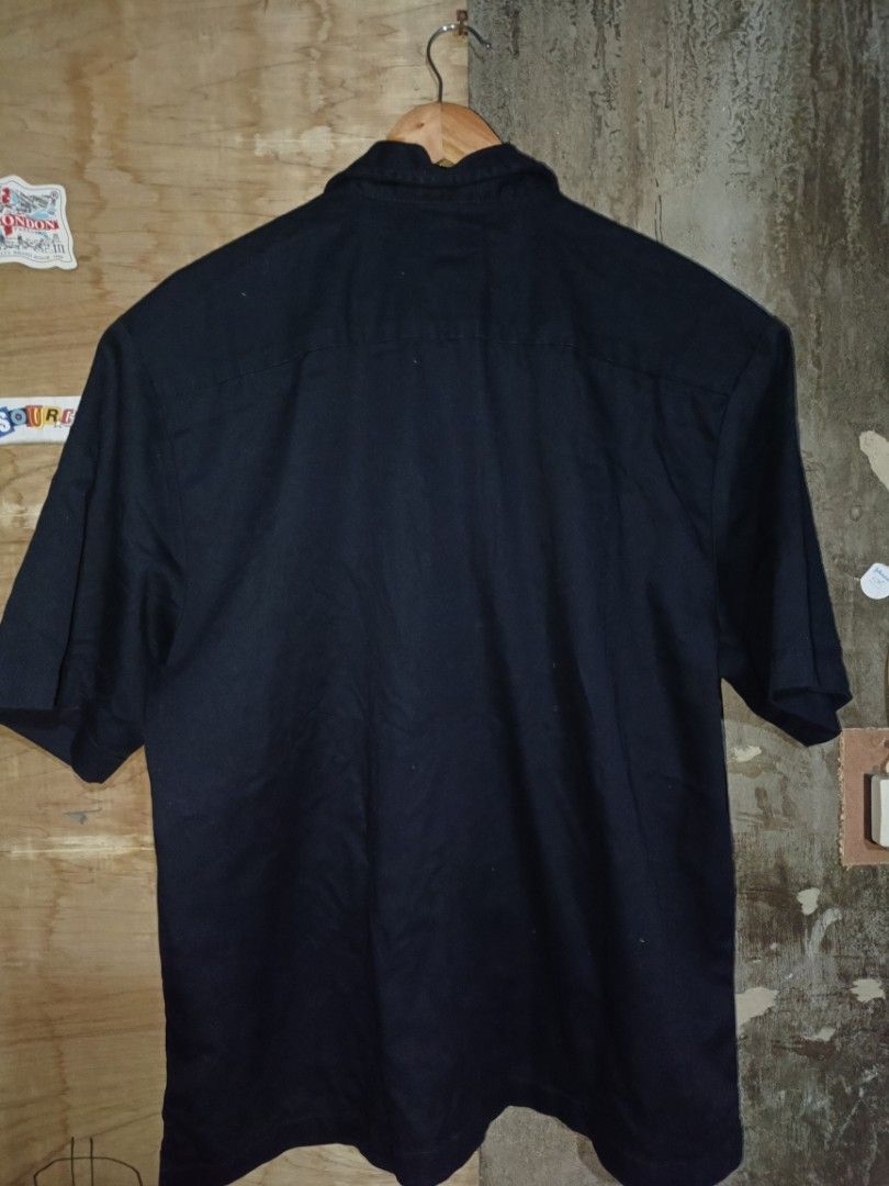 Dickies Workwear Zip up (Category: Tshirts & Polo Shirts ) located in Tayug. Submitted by anthonycab92127 (Listing ID 1469043773, Image 2). Description: 24 width 29 length.