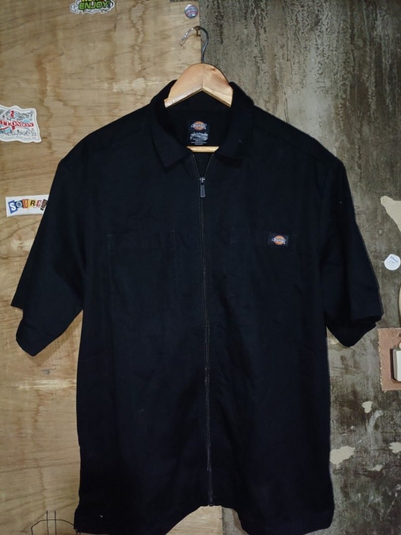 Dickies Workwear Zip up (Category: Tshirts & Polo Shirts ) located in Tayug. Submitted by anthonycab92127 (Listing ID 1469043773, Image 1). Description: 24 width 29 length.