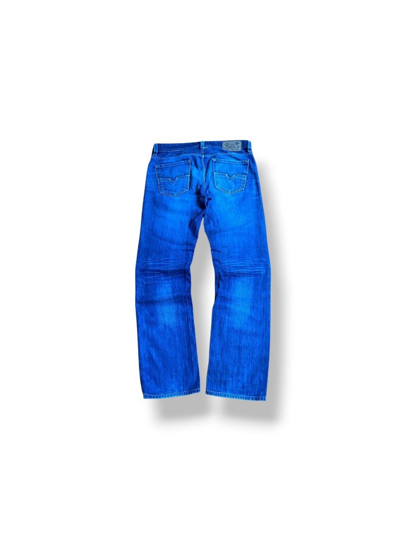 Diesel Straight Denim Jeans (Category: Jeans) located in Davao. Submitted by underrated_style (Listing ID 1469106336, Image 2). Description: Diesel Straight Denim Jeans waist - 34-36 length - 43 leg op - 8.5 bottonfly excellent condition colorrate 9/10 or better.