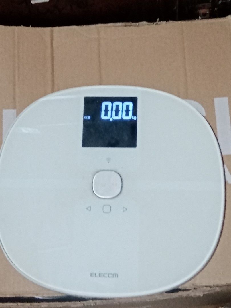 Digital weighing scale (Category: Health Monitors & Weighing Scales) located in Caloocan City. Submitted by 4kidsstore (Listing ID 1469035281, Image 2). Description: Batt operated Working.