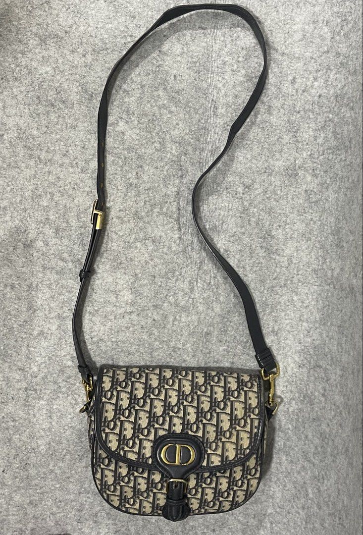 dior (Category: Shoulder Bags) located in Calamba. Submitted by thriftingoverload (Listing ID 1469073648, Image 1). Description: plus shipping fee.
