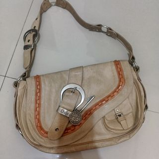 (Kategori: ) berada di . Dikirim oleh preloved.240 (ID iklan 1469055248, Gambar 1). Deskripsi: .