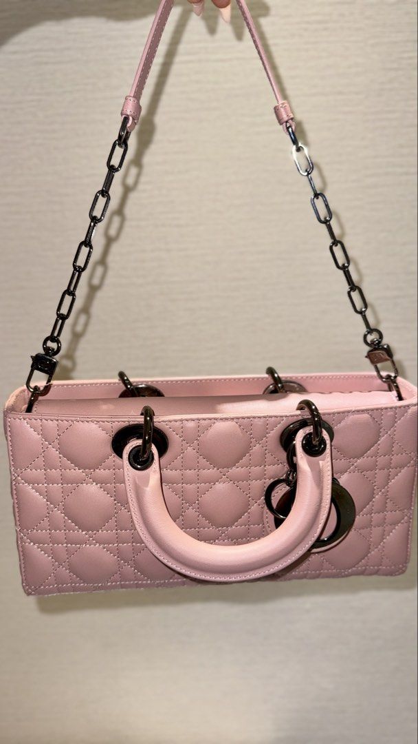 Dior lady D-joy muted pink lambskin (Category: Luxury Bags & Wallets) located in Makati City. Submitted by realfranzia09 (Listing ID 1469035707, Image 3). Description: Super ganda pa authentic with entrupy dust bag only..
