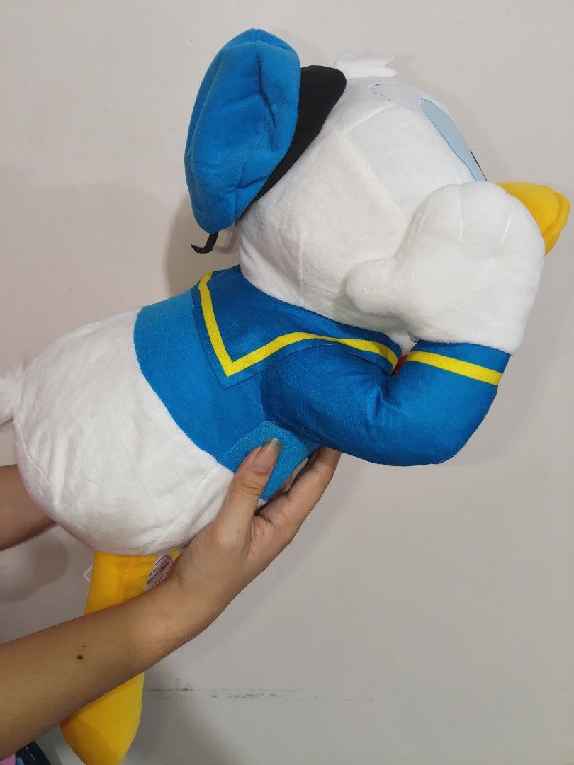 Disney Donald Duck plush toy (Category: Plushies & Soft Toys) located in San Marcelino. Submitted by cmplushies (Listing ID 1468953501, Image 2). Description: .