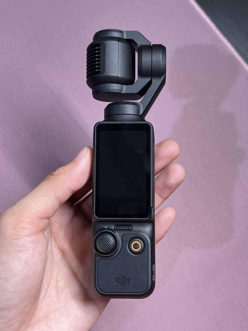 DJI Osmo Pocket 3 Creator Combo (Category: Video Cameras) located in Manila. Submitted by abbyaguilar (Listing ID 1469059706, Image 2). Description: Please read ‼️ 🏷️ ₱18.5k fixed DJI Osmo Pocket 3 Creator Combo • Excellent condition • No issue Inclusions • Pocket 3 • Protective Cover • Battery Handle • Mini Handle • Mini Tripod • Mic 2 • Mic 2 Clip Magnet • Mic 2 Windscreen • Wide-Angle Lens • Charging Cable • Carrying Bag 📍 Malabon City (for 