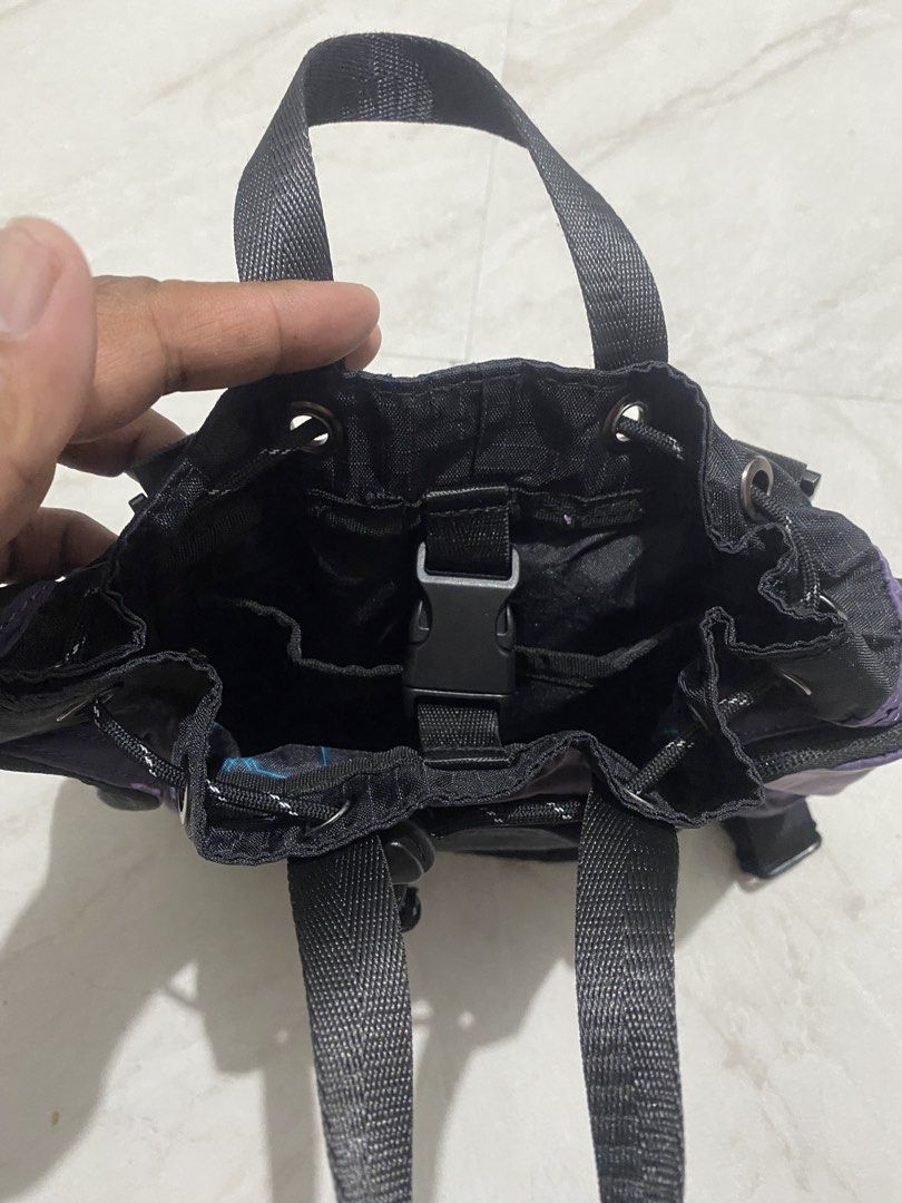 Doughnut cross body bag (Category: Sling Bags) located in Taguig. Submitted by gerard02700 (Listing ID 1468974358, Image 3). Description: For sale Doughnut cross body bag 1,000 pesos taguig location.