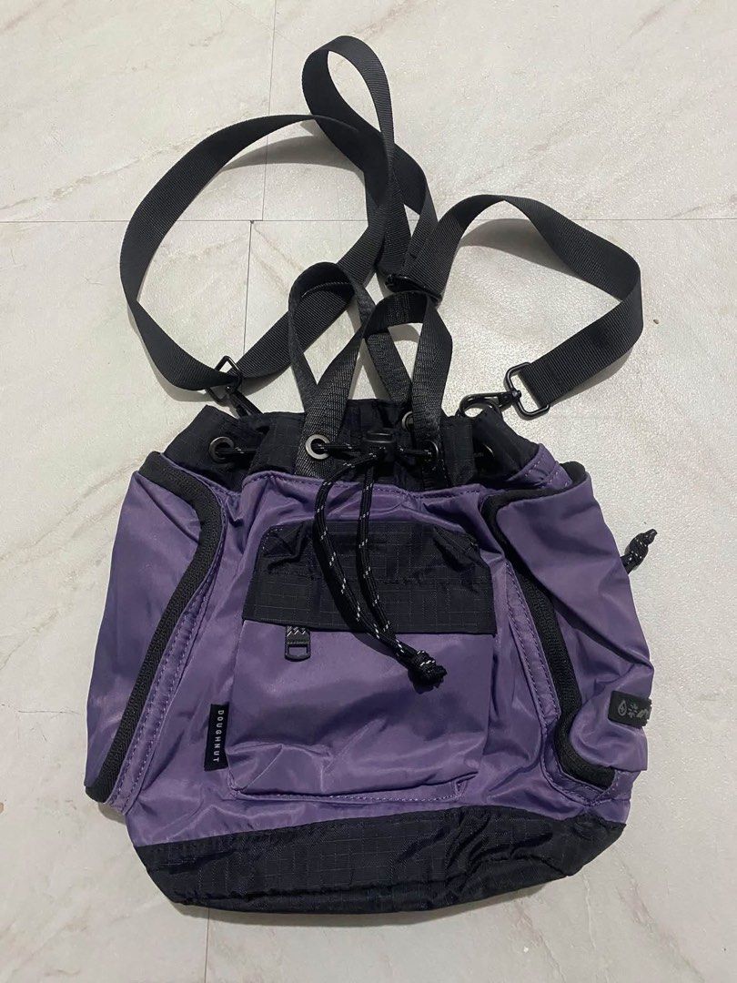Doughnut cross body bag (Category: Sling Bags) located in Taguig. Submitted by gerard02700 (Listing ID 1468974358, Image 1). Description: For sale Doughnut cross body bag 1,000 pesos taguig location.