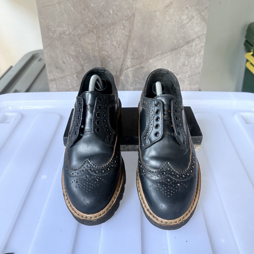 Dr. Martens Black Wingtip Brogue Size UK 3 (Category: Dress Shoes) located in Quezon City. Submitted by hervics (Listing ID 1469030158, Image 3). Description: Original Dr. Martens RFS: Decluttering .
