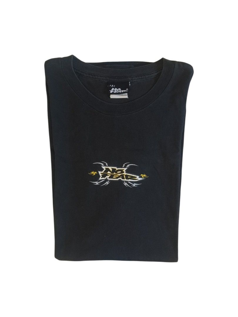 Early 2000's No Fear Tee (Category: Tshirts & Polo Shirts ) located in Bantayan. Submitted by betsoj (Listing ID 1468962455, Image 1). Description: 23 x 29.5 very minor hairlines lang 9/10 overall.