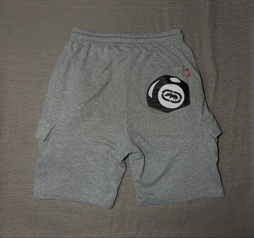 Ecko Cargo Jorts (Category: Shorts) located in Lantapan. Submitted by thriftsylz (Listing ID 1469048098, Image 2). Description: Ecko Cargo Jorts Good condition XL on tag W:30-36 L:22 .