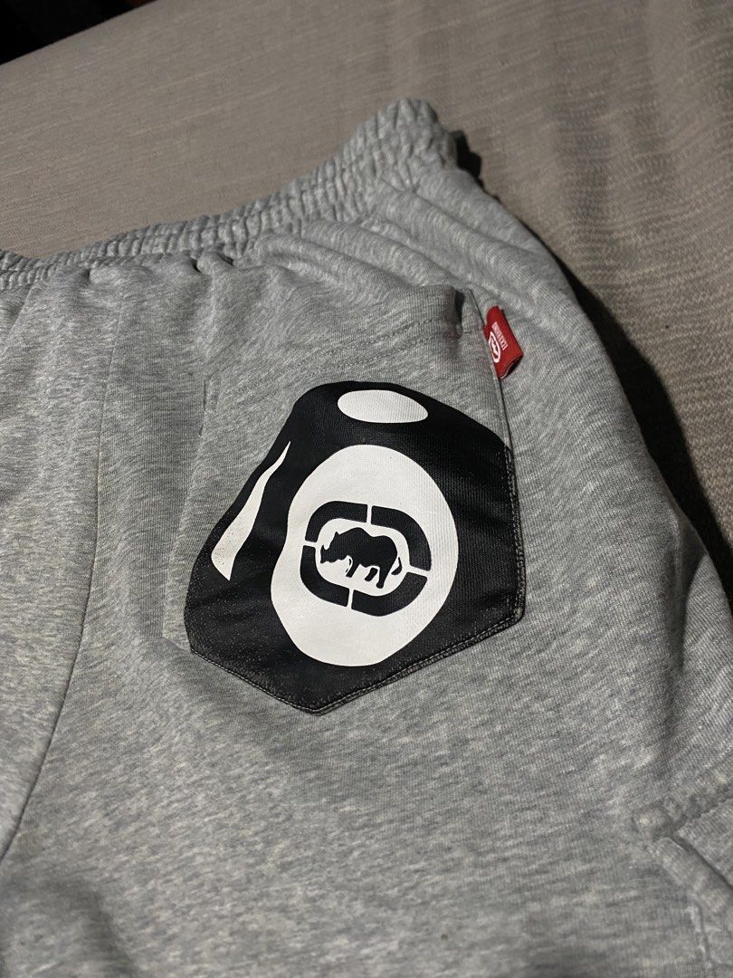 Ecko Cargo Jorts (Category: Shorts) located in Lantapan. Submitted by thriftsylz (Listing ID 1469048098, Image 3). Description: Ecko Cargo Jorts Good condition XL on tag W:30-36 L:22 .
