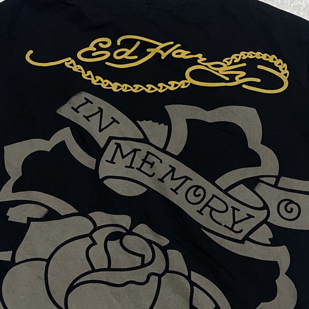 Ed Hardy Big Logo back to back (Category: Dresses) located in Mabalacat. Submitted by stellargarments (Listing ID 1469004147, Image 3). Description: mismong tela na yung design di na maaalis Length : 25 Width : 19 Condition : 9/10 Sobrang solid ng design makinis & smooth pa tela shimmering some front part very comfy & smooth on skin need wash fresh from bale color may vary due to lighting.