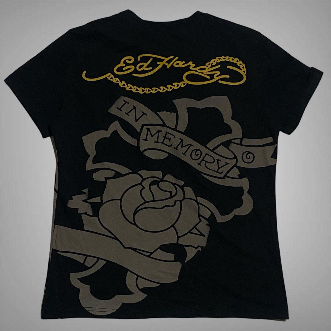 Ed Hardy Big Logo back to back (Category: Dresses) located in Mabalacat. Submitted by stellargarments (Listing ID 1469004147, Image 1). Description: mismong tela na yung design di na maaalis Length : 25 Width : 19 Condition : 9/10 Sobrang solid ng design makinis & smooth pa tela shimmering some front part very comfy & smooth on skin need wash fresh from bale color may vary due to lighting.